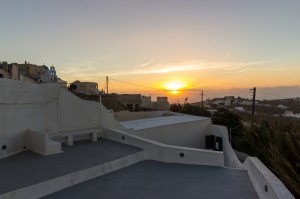 Spiti Stelios sunset - Pyrgos 